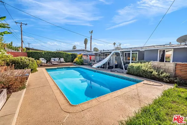 Azusa, CA 91702,18347 E Bellefont DR