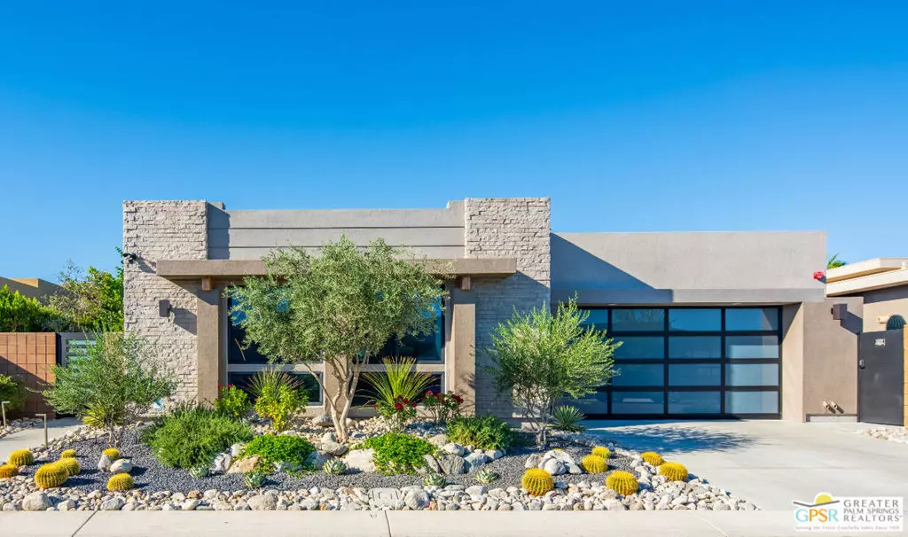 Palm Springs, CA 92262,4321 Lumina WAY