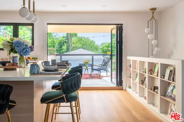 Los Angeles, CA 90026,1506 N Benton WAY