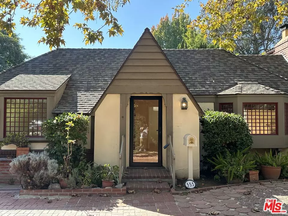 Los Angeles, CA 90049,555 S Westgate AVE