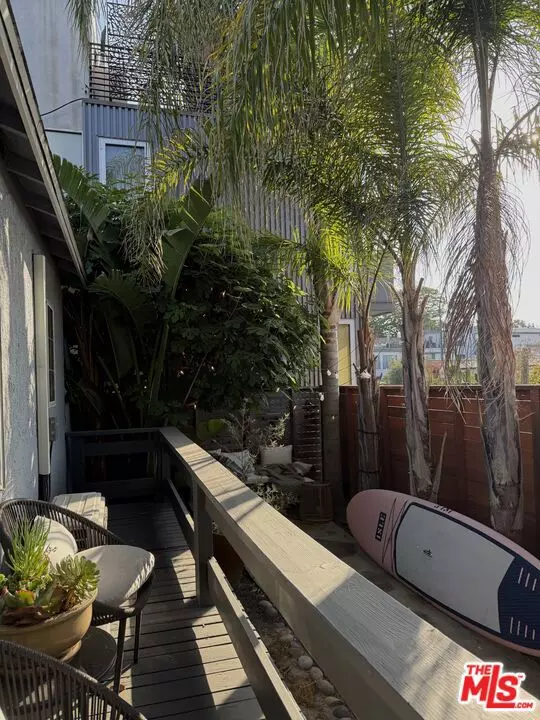 Venice, CA 90291,830 Brooks AVE