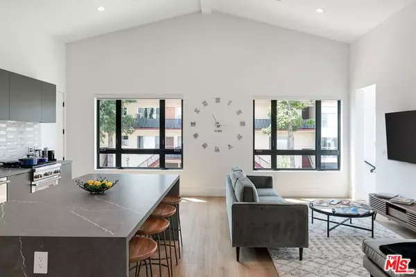 West Hollywood, CA 90046,1236 N Spaulding AVE #2