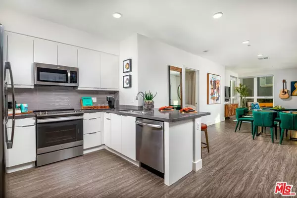 Los Angeles, CA 90012,1101 N Main ST #C344