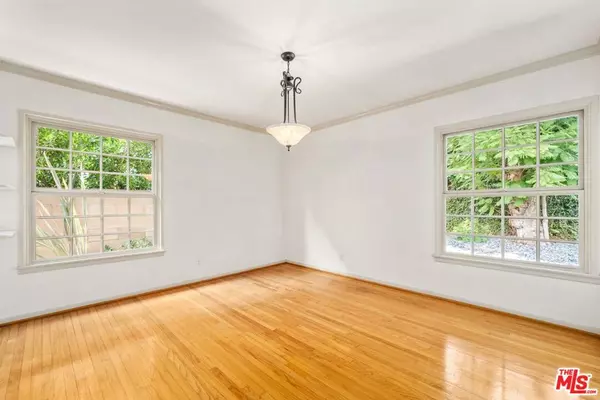 Los Angeles, CA 90035,9733 Monte Mar DR