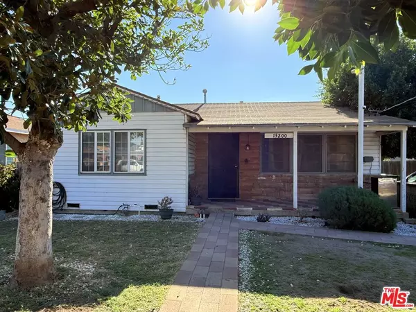 13200 Glamis ST, Pacoima, CA 91331