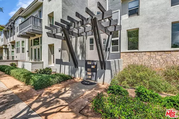 Playa Vista, CA 90094,6020 Celedon #4