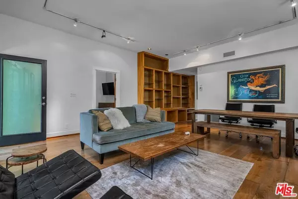 Venice, CA 90291,560 Westminster AVE