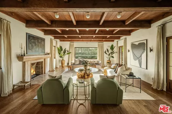 Los Angeles, CA 90049,1744 Reedvale LN