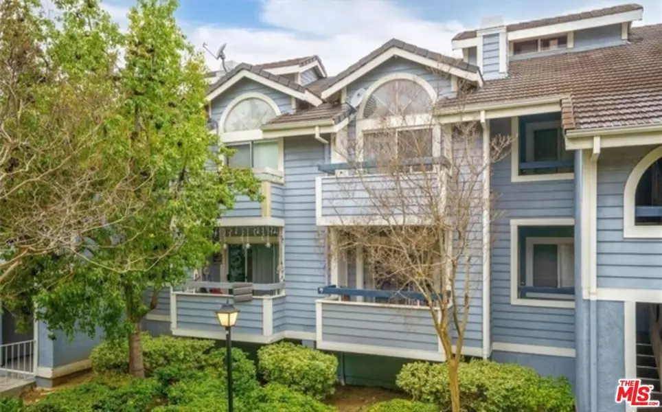 26926 Flo LN #422, Canyon Country, CA 91351