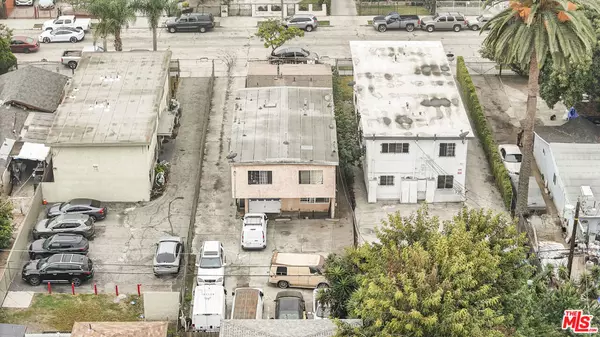 Los Angeles, CA 90003,213 E 87th PL