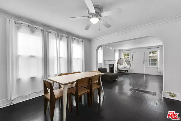 Los Angeles, CA 90036,917 S Sycamore AVE