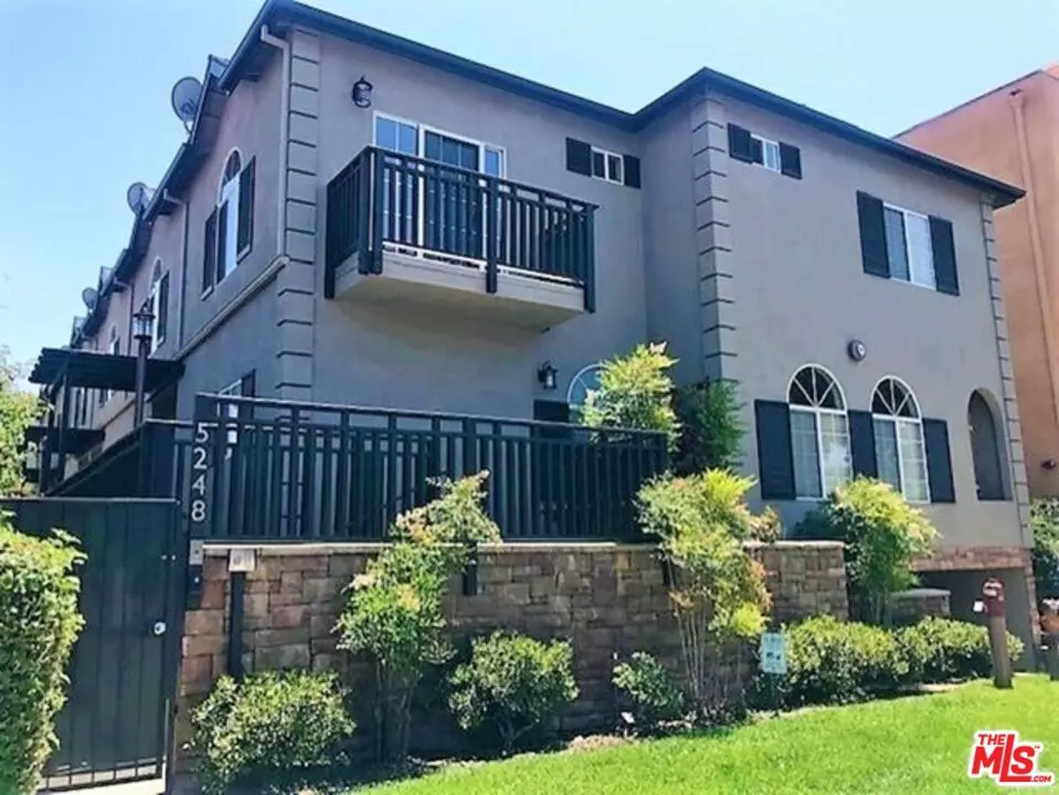 North Hollywood, CA 91601,5248 SATSUMA AVE #3