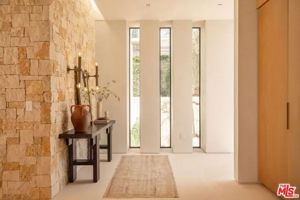 Beverly Hills, CA 90210,1039 Wallace