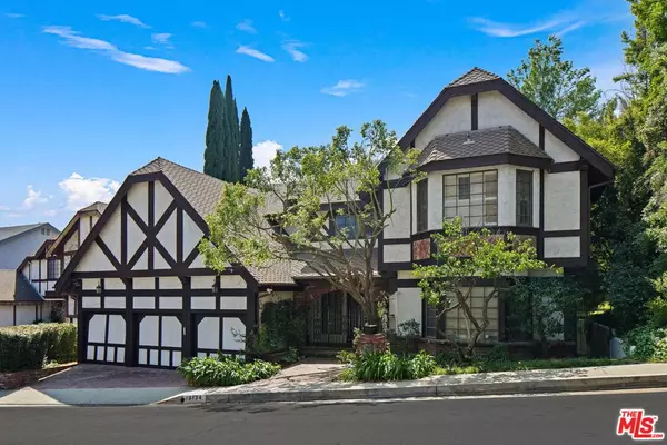 10134 Baywood CT, Los Angeles, CA 90077