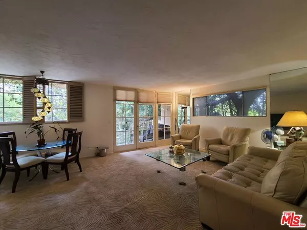 933 Hilgard AVE #301, Los Angeles, CA 90024