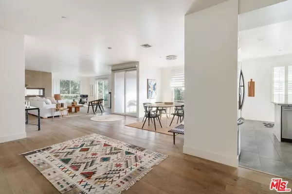 Los Angeles, CA 90010,4925 Wilshire BLVD #103