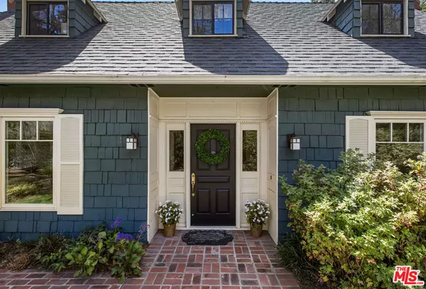 Altadena, CA 91001,2555 N Altadena DR