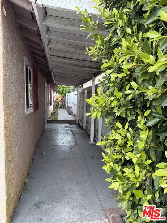 Pacoima, CA 91331,13173 Judd ST