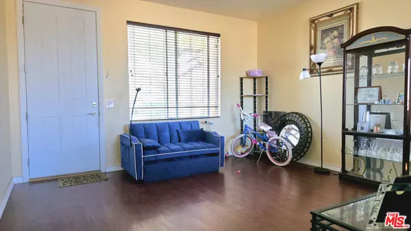 Adelanto, CA 92301,11532 Autumn ST