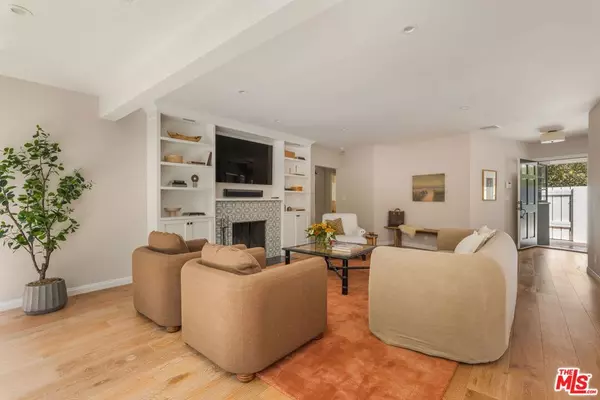 Studio City, CA 91604,11349 Canton DR