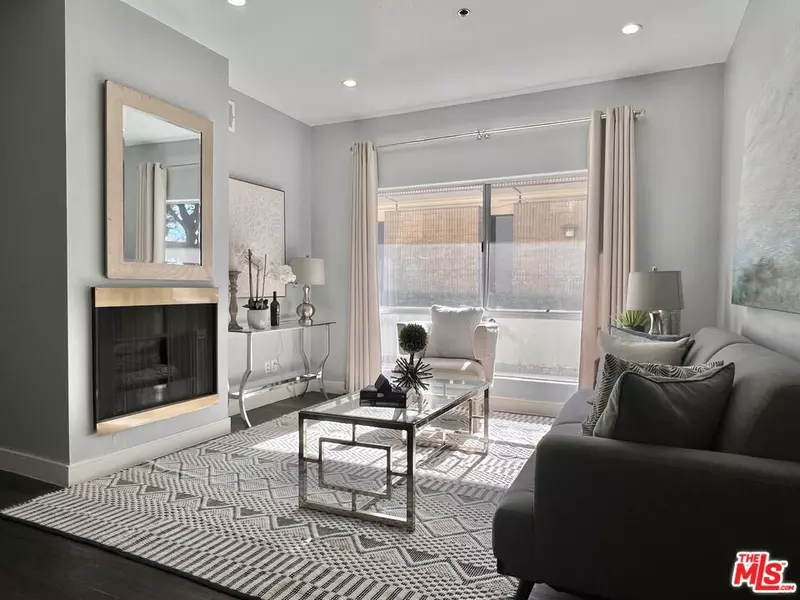 156 S Oak Knoll AVE #101, Pasadena, CA 91101