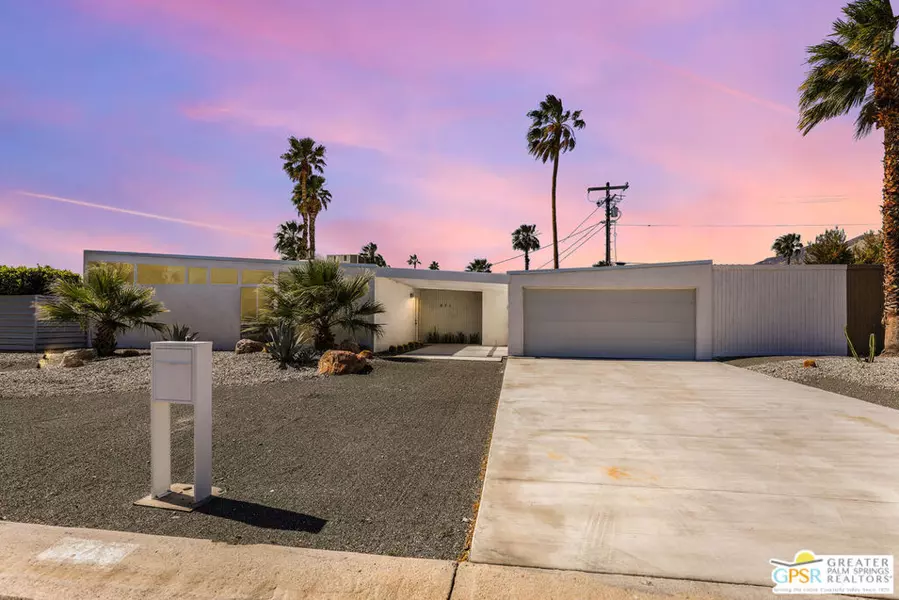 971 E Alexander WAY, Palm Springs, CA 92262