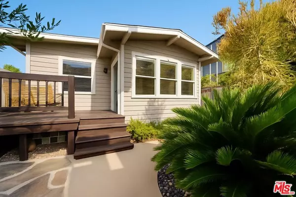 643 Santa Clara AVE, Venice, CA 90291