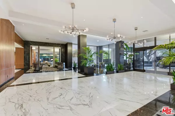 1100 Alta Loma RD #602, West Hollywood, CA 90069