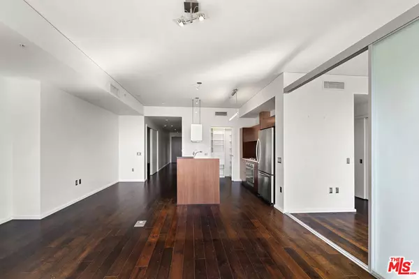 Los Angeles, CA 90015,1155 S Grand AVE #1103