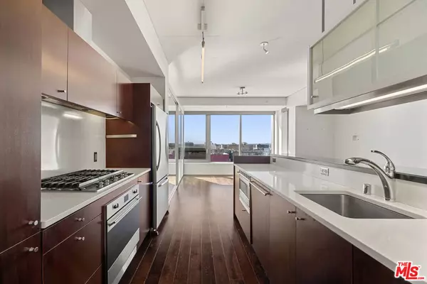 1155 S Grand AVE #1103, Los Angeles, CA 90015