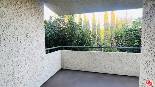 Los Angeles, CA 90066,3544 S Centinela AVE #205