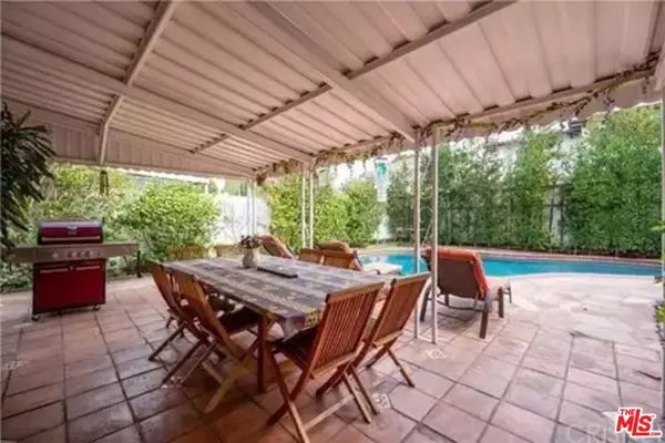 North Hollywood, CA 91606,6020 Wilkinson AVE