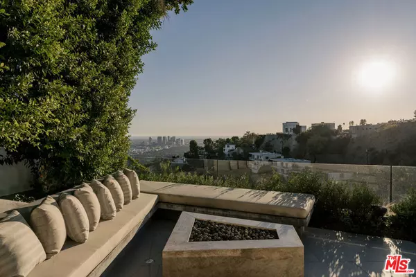 Los Angeles, CA 90069,1778 Viewmont DR