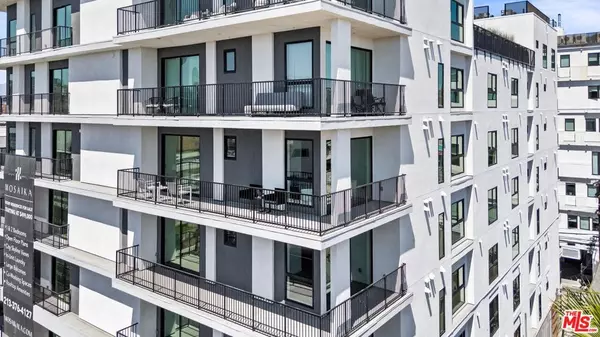 Los Angeles, CA 90006,904 S New Hampshire AVE #607