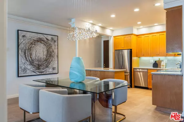 Santa Monica, CA 90403,900 Euclid ST #108