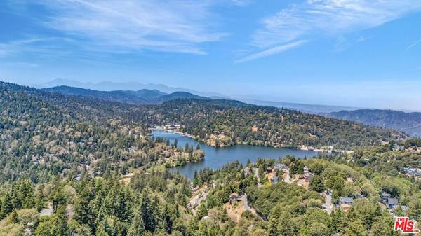 Crestline, CA 92325,3 Arth DR
