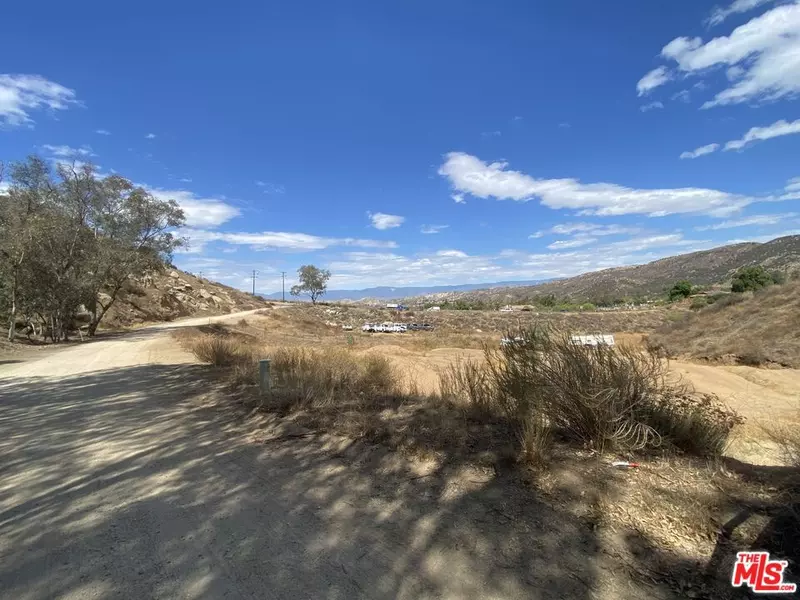 0 Holly RD, Colton, CA 92324