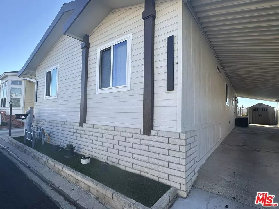 Brea, CA 92821,1051 Site DR #203