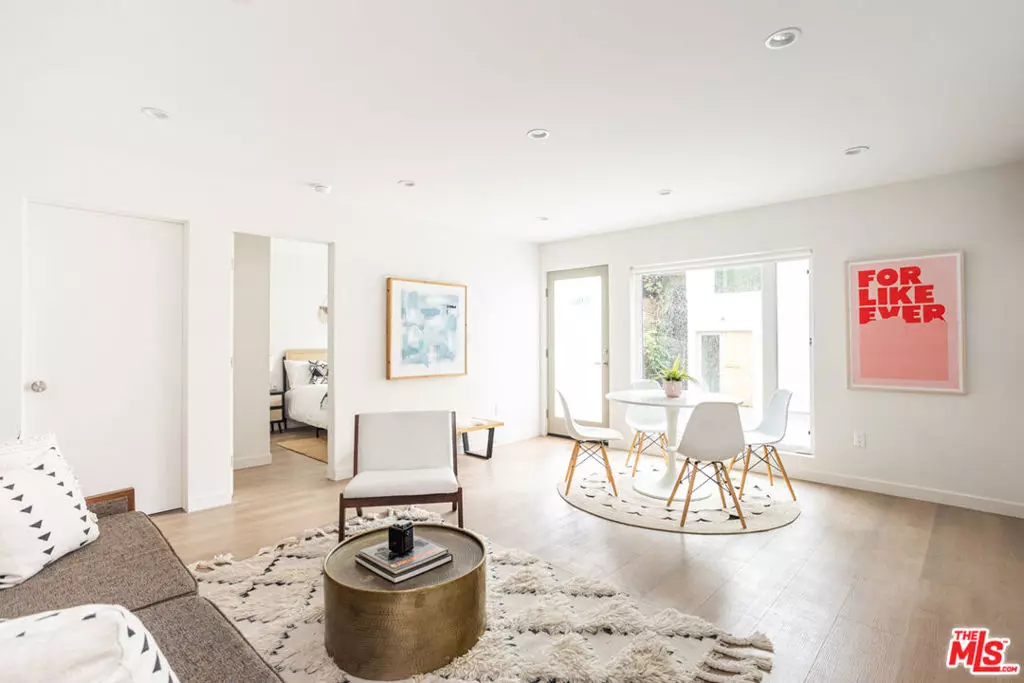 Los Angeles, CA 90026,1948 1/2 Preston AVE