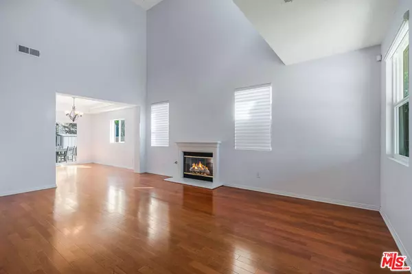 Sylmar, CA 91342,11735 Terra Vista WAY