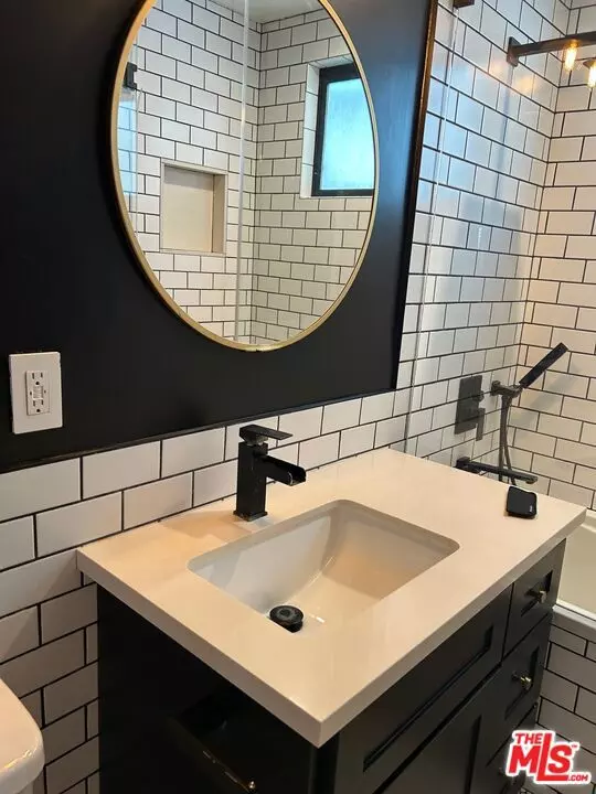 Venice, CA 90291,2000 Pacific AVE