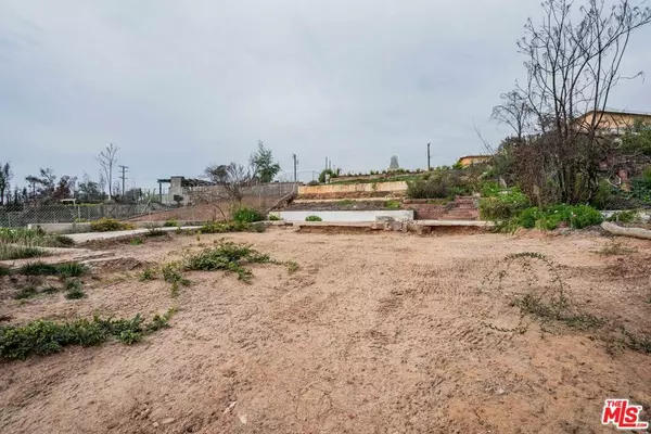 Pacific Palisades, CA 90272,615 N Marquette ST