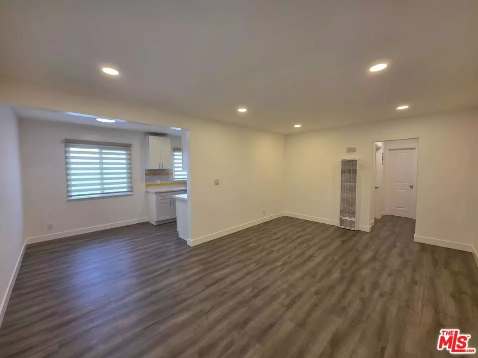 Santa Monica, CA 90405,707 Strand ST #3