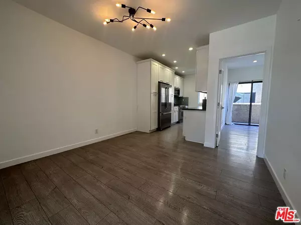 Valley Village, CA 91607,5307 Wilkinson AVE #10