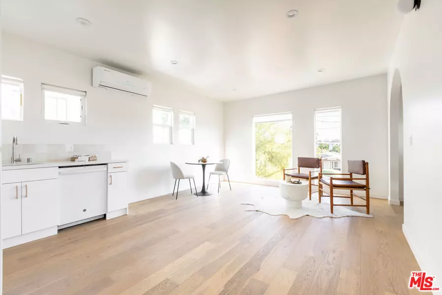 3611 1/2 Bellevue AVE, Los Angeles, CA 90026