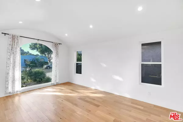 Los Angeles, CA 90016,3062 Field AVE