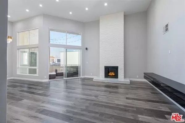 14569 Benefit ST #304, Sherman Oaks, CA 91403