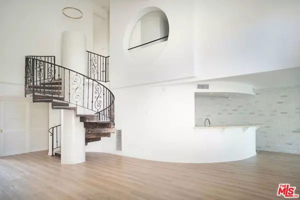 Thousand Oaks, CA 91360,Address not disclosed