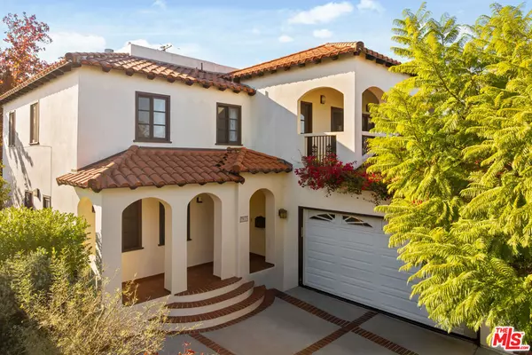 Los Angeles, CA 90045,7917 Westlawn AVE