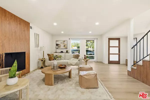 San Fernando, CA 91345,10521 Cedros AVE